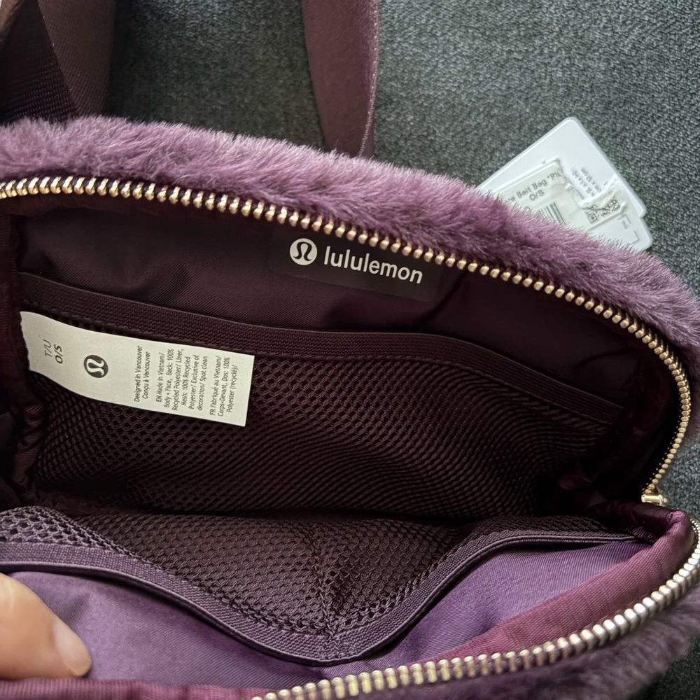 lululemon athletica Dark Purple Faux Fur Everywhere Belt Bag - Picture 4 of 4